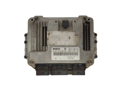 Steuergerät Renault 0281013366 8200601334 8200631560 Bosch 30753
