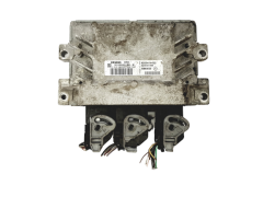 Steuergerät S120200102B SIM32 8200414422 8200401568 Renault Siemens 17066 Steuergerät S120200102B SIM32 8200414422 8200401568 Renault Siemens 17066