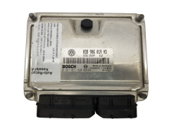Motorsteuerung VW 038906019ND 0281011820 Bosch 