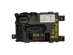 Sicherungskasten Relaiskasten Fiat 00517986150 28094319 97RI-010040 Delphi