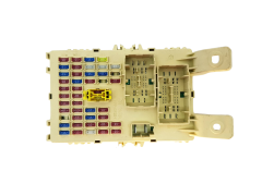 Sicherungskasten Relaiskasten Kia 91950-1Y551 Yura 31256