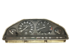 Tacho Kombiinstrument BMW 3 E30 6211 1372259 88311073 VDO Tacho Kombiinstrument BMW 3 E30 6211 1372259 88311073 VDO