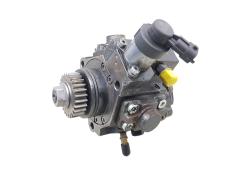 Einspritzpumpe 8201024002--C 0445010205 Bosch Renault 2.3 DCI