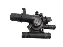 Thermostat Gehäuse 8200112034 1.9 DCI Renault 