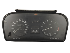 Tacho Kombiinstrument BMW 5 E28 1377512 110008352002 VDO Tacho Kombiinstrument BMW 5 E28 1377512 110008352002 VDO
