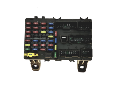 Sicherungskasten Relaiskasten Hyundai 91198-1C020 Tyco 24156