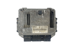 Steuergerät 8200355819 0281011644 23710 AW360 Nissan Bosch 45166