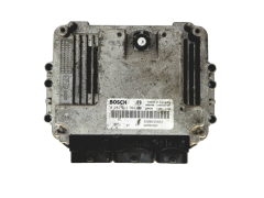 Steuergerät 0281013364 8200635663 8200833387 Renault Bosch 18178 Steuergerät 0281013364 8200635663 8200833387 Renault Bosch 18178