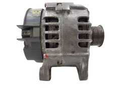 Lichtmaschine Generator Renault 8200667611 SG12B124 125A 1.9 DCI Valeo Lichtmaschine Generator Renault 8200667611 SG12B124 125A 1.9 DCI Valeo