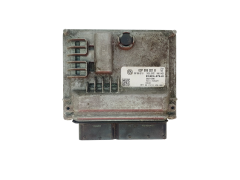 Steuergerät 03P906021B 28271598 VW Seat Audi Delphi 44184