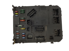 Steuergerät BSI E02-00 MG 9657999780 S118085220F PSA 1162
