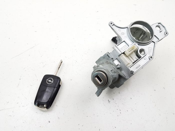Zündschloss Opel Astra H Zafira B 2421430 13149658 Valeo 
