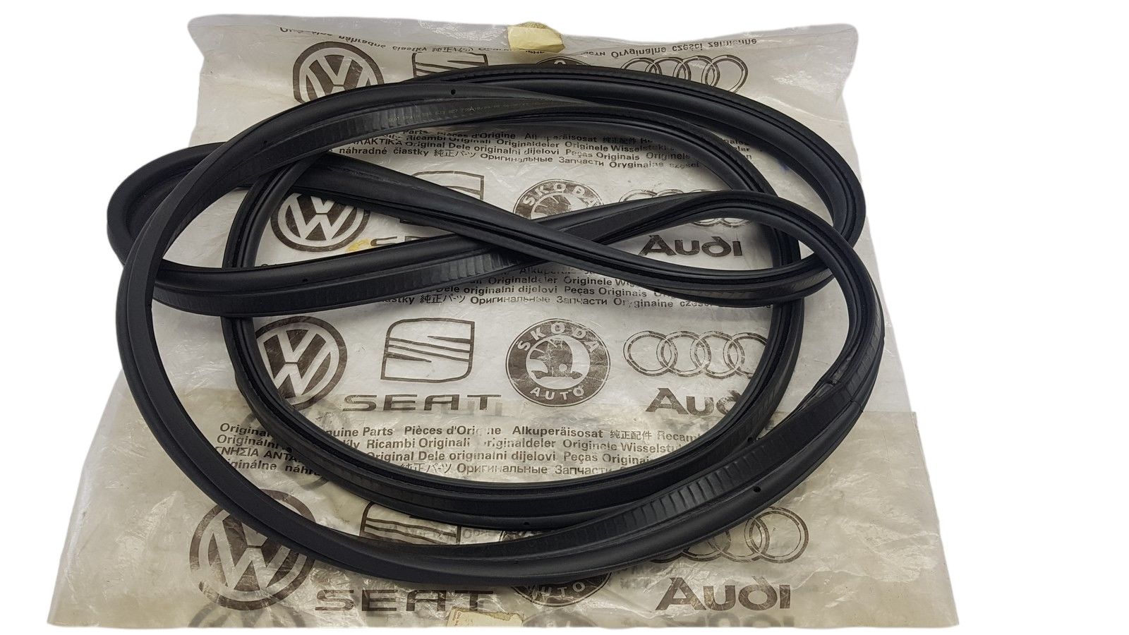 Heckklappendichtung Original 6J3827705A Seat Ibiza main product photo
