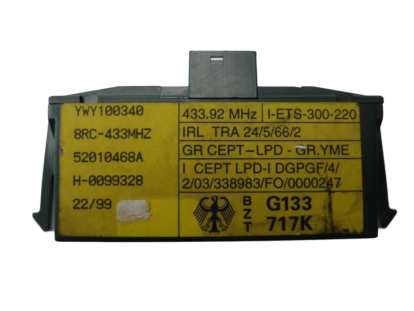 Steuergerät Land Rover YWY100340 52010468A main product photo