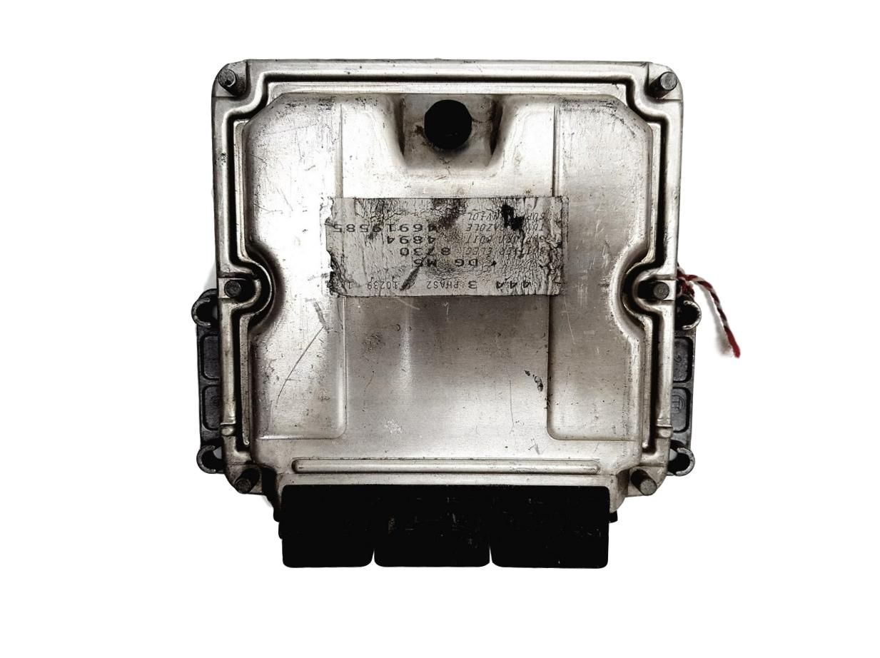 Steuergerät 0281001934 8200039569 8200078730 Renault Bosch 9579 main product photo