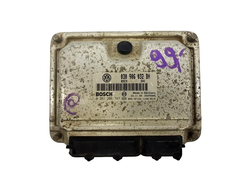 Motorsteuerung 030906032BH 0261206747 Seat Bosch main product photo