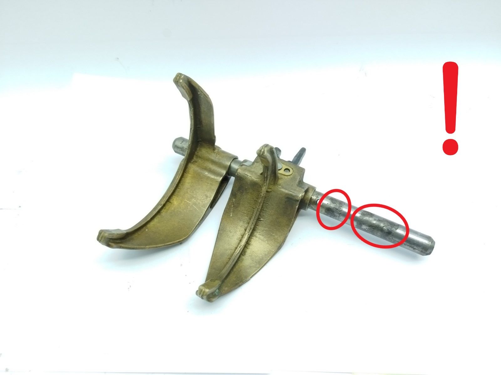 Schaltgabel Handschaltgetriebe Für Renault Master 2 PF1009 7700110325 1-2 main product photo