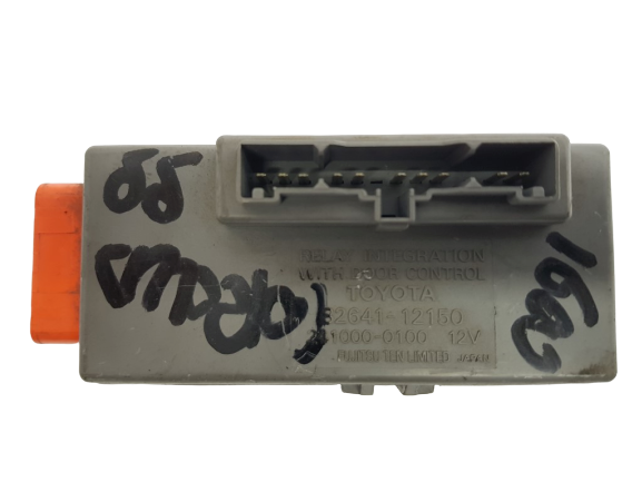 Steuergerät Moduł Toyota 82641-12150 241000-0100 Fujitsu 20270 main product photo