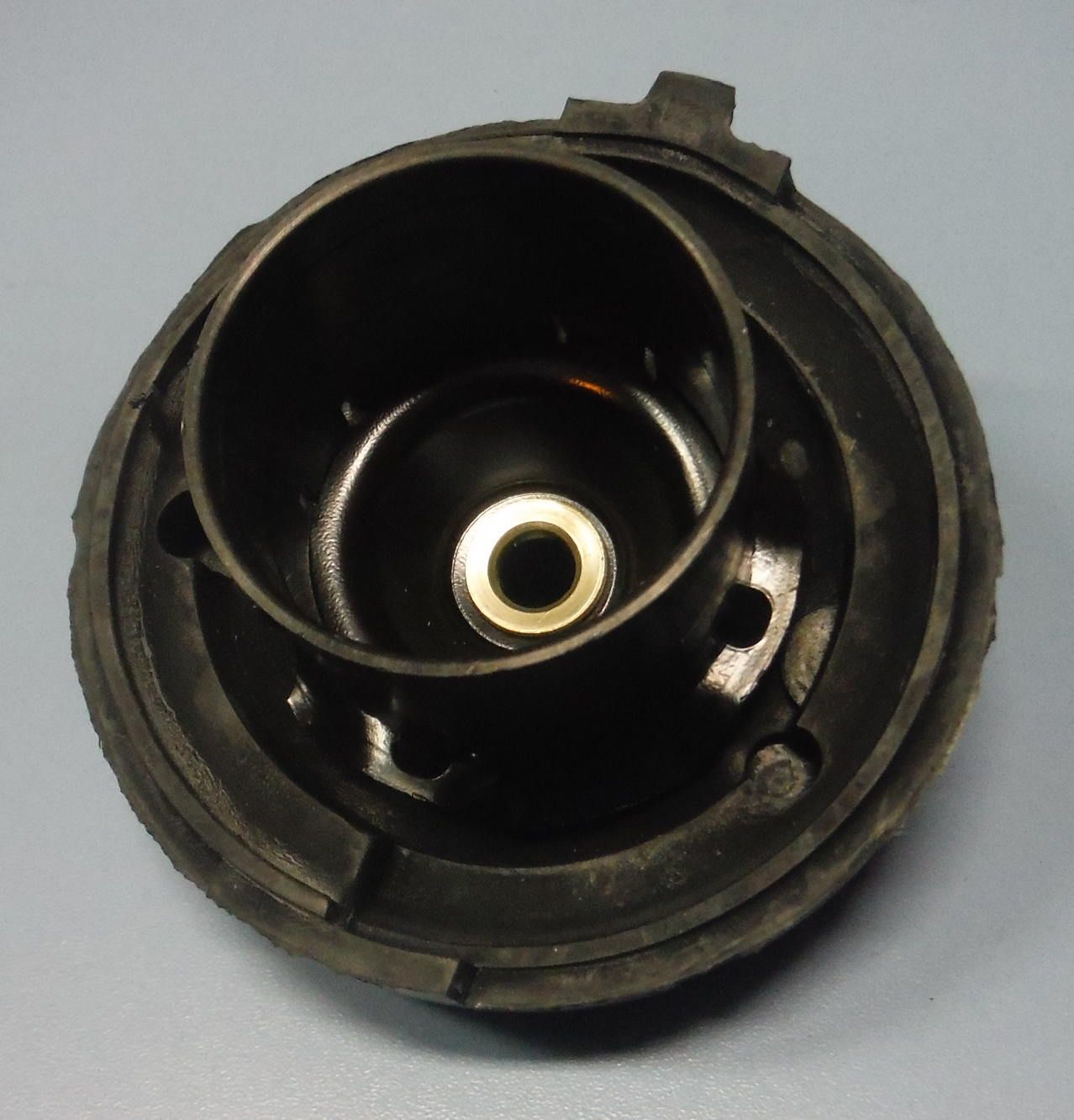 Poduszka Mocowanie Amortyzatora 7700846916 Tył Twingo I 1 4001638 SASIC Renault main product photo