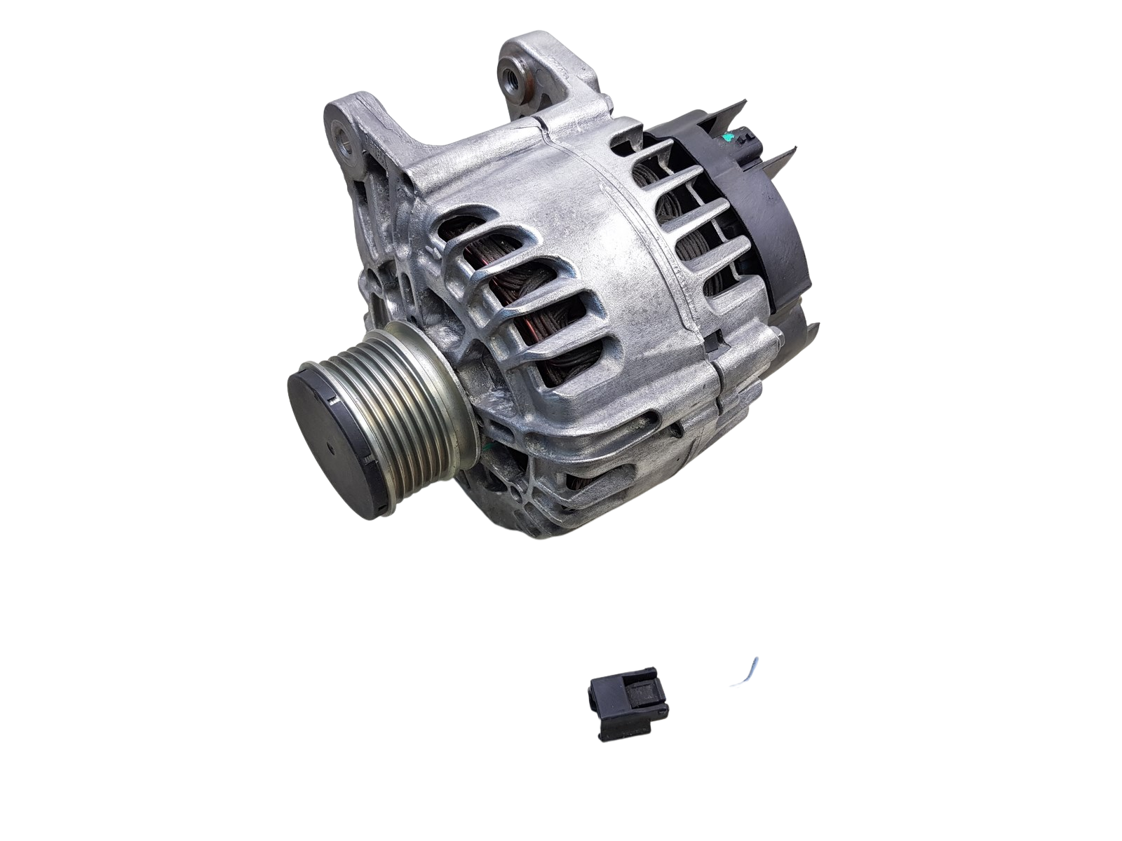 Lichtmaschine Generator 231001318R-A TG12C241 1.5 dCi Renault Clio 4 0km main product photo