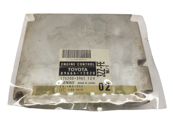 Steuergerät Toyota 89666-12020 175200-3961 Denso main product photo