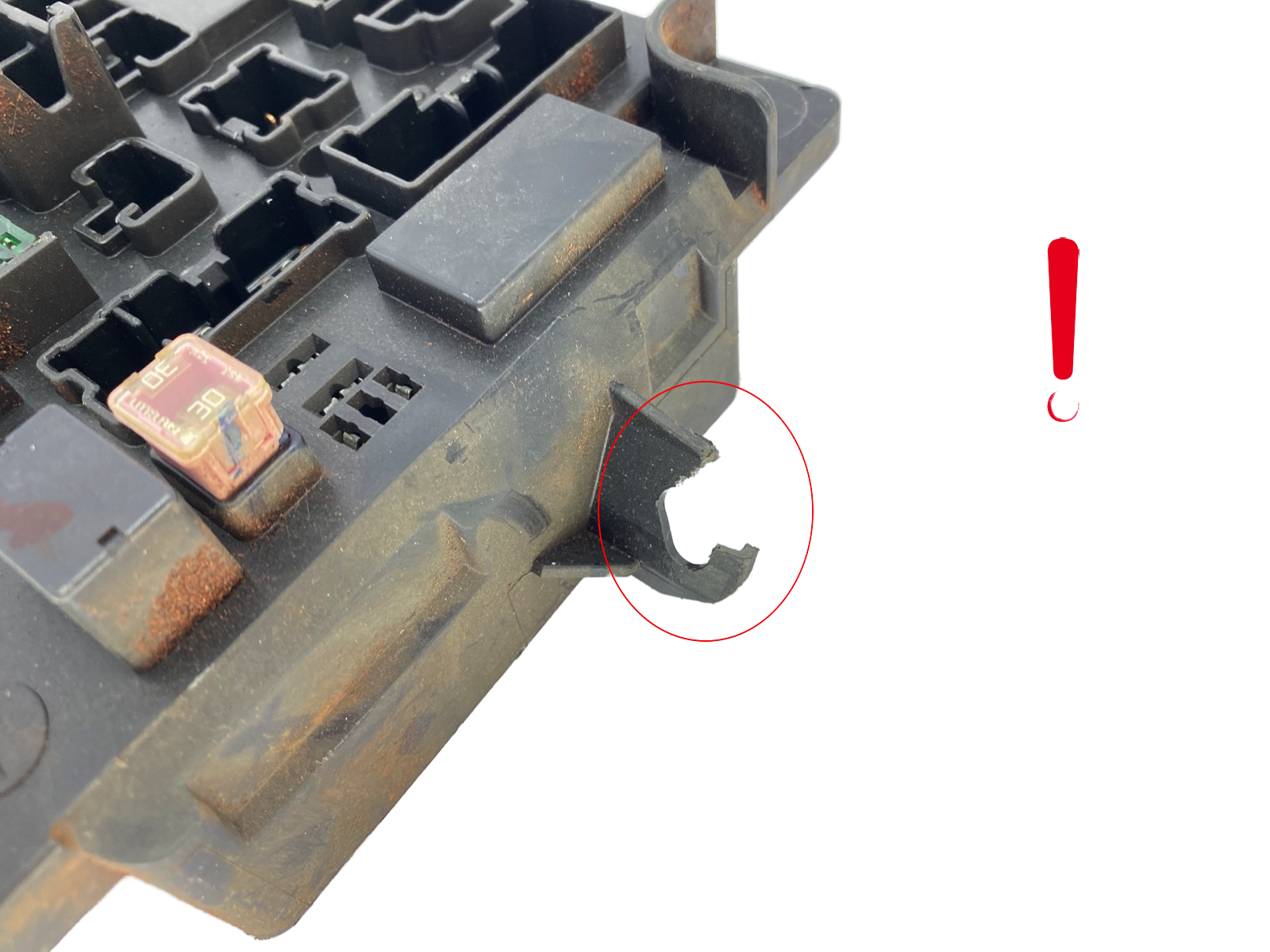 Sicherungskasten Relaiskasten 8637A647 582F11F03 L8637-003A Mitsubishi main product photo
